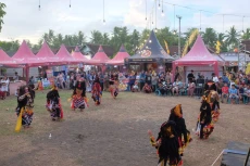 Bazar Produk Lokal di...