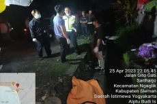 Tabrak Tembok saat Mengendara...