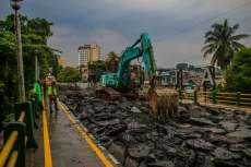Update Pembangunan Ulang...