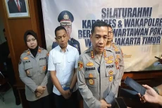 Aksi Pemalakan di Depan...