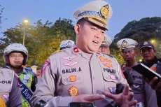 Lalu Lintas Sekitar...