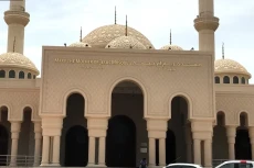 3 Masjid di Dunia dengan...