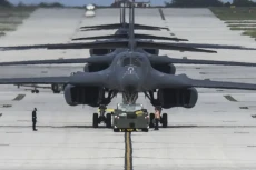 Spesifikasi Bomber B-1B...