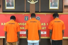 Overstay 57 Hari, Tiga...