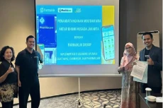 Teknologi Permudah Layanan...