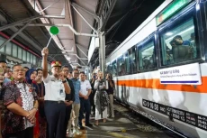 Kereta Api Banyubiru...