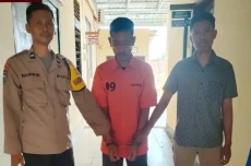 Marah karena Tak Angkat...