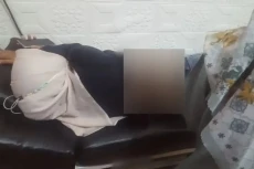 Hendak Bekerja, Perempuan...