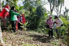 OMG Lampung Salurkan...
