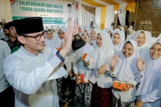 Sandi Ikhlas Jalani...