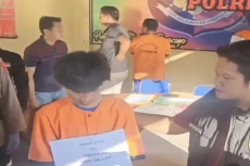 Gara-gara Jual Beli...
