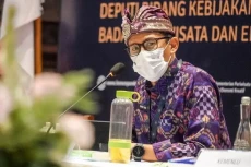 Hari Ini Sandiaga Uno...