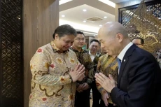 Pengembangan Industri...