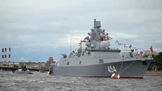 Kapal Perang Rusia Selamatkan...