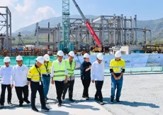Tinjau Pembangunan Smelter...