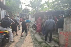 Bobol Kios Kantin Belakang...