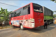 Bus Pemprov Lampung...