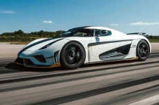 Koenigsegg Regera Torehkan...