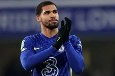 Chelsea Cuci Gudang!...