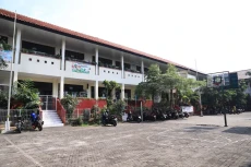 Daya Tampung SMP Negeri...