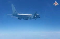 2 Jet Tempur Su-27 Rusia...