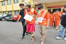 Kabur saat Ditangkap,...