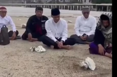 Ganjar Pranowo Ziarah...