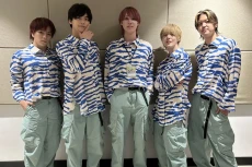Boyband Jepang Pari-Pari...