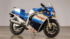 Suzuki GSX-R 750 Versi...