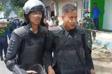 Mencekam! Bentrok Pecah...