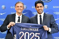 Rekor Mentereng Luis...