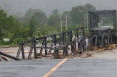 Penampakan Jembatan...
