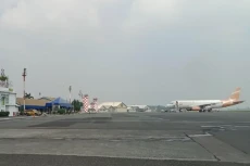 Pesawat Jet Dialihkan...
