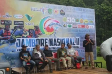Sesepuh dan Pentolan...