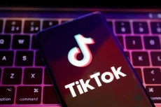 TikTok Akan Menghadapi...