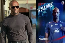 Greg Nwokolo Resmi Gabung...