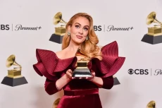 7 Artis Hollywood Ini...
