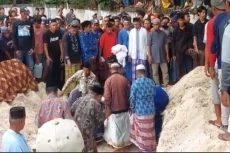 Tangis Pecah di Buton...