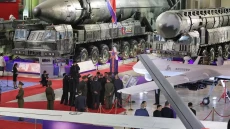Kim Jong-un Pamer Drone...