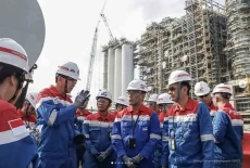 Erick Thohir Puji Ahok:...