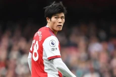 Hanya Hangatkan Bangku...