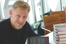 Peter Schmeichel Pengin...