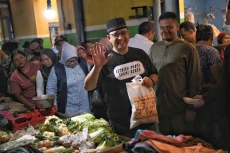 Temani Istri ke Pasar...