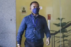 KPK Segera Tentukan...
