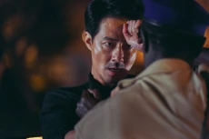 7 Film dan Drakor Jo...
