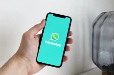 4 Cara Mematikan WhatsApp...