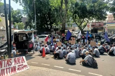Unjuk Rasa Buruh di...