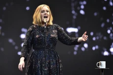 Adele Ngamuk Penonton...