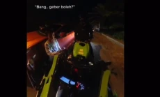 Viral Bocah Pengamen...