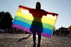 4 Bulan UU Homoseksualitas...